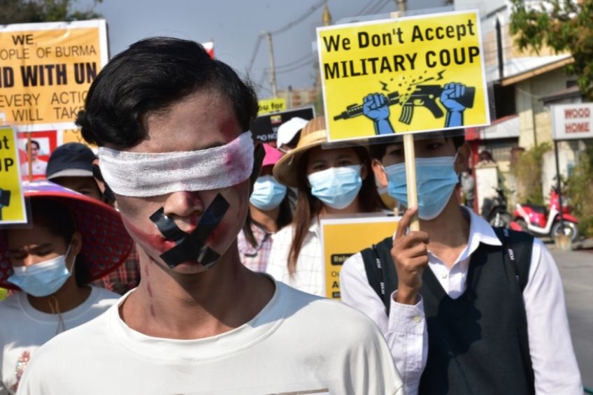 myanmar protesty